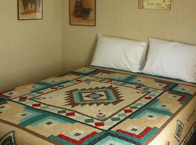 Bed & Breakfast Stampede 4*